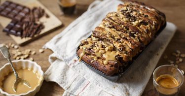 Pull-Apart Yeast Cake Recipe