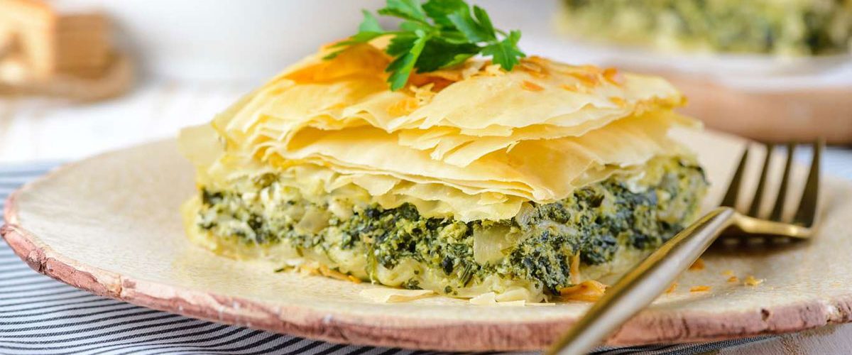 Greek Spinach and Feta Filo Pie (Spanakopita) Recipe